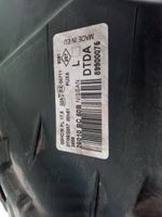 Nissan Micra Lampa przednia 89900075