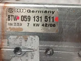 Audi A8 S8 D3 4E Radiateur d'huile moteur 059131511