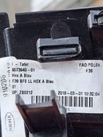 BMW X1 F48 F49 Kojelaudan hansikaslokeron lista 9332456