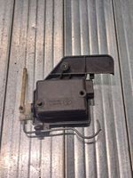 Renault Megane I Motorino del tappo del serbatoio del carburante 7700838340