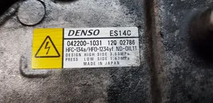 Toyota Auris E180 Ilmastointilaitteen kompressorin pumppu (A/C) 8837047032