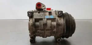 Suzuki Grand Vitara I Ilmastointilaitteen kompressorin pumppu (A/C) 4472205811