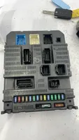 Peugeot 207 Komputer / Sterownik ECU i komplet kluczy 8211XS