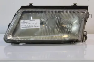 Volkswagen PASSAT B5 Lampa przednia 3B0941017R