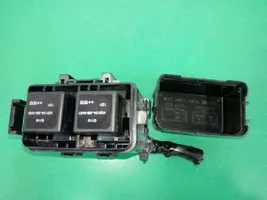 Mazda 6 Module de fusibles KD4566750