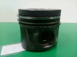 Peugeot 607 Piston avec bielle 