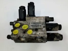 BMW 5 E39 Air suspension compressor 6760840