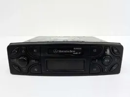 Mercedes-Benz C W203 Unità principale autoradio/CD/DVD/GPS A2038201686