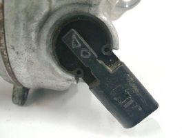 Audi A4 S4 B9 Ilmastointilaitteen kompressorin pumppu (A/C) 