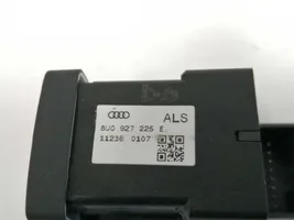 Audi Q3 8U Käsijarru pysäköintijarrun moottori 8U0927225E