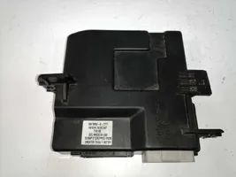 KIA Carnival Door central lock control unit/module 16915552