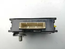 Toyota RAV 4 (XA40) Sonstige Steuergeräte / Module 8963042100