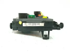 Citroen C4 II Module de fusibles 9800270480