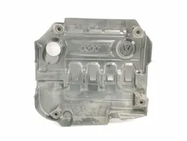 Seat Leon (5F) Крышка двигателя (отделка) 04L103925J