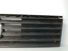 Mercedes-Benz 100 W631 Kühlergrill 6317510218