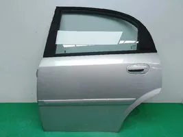 Daewoo Nubira Puerta trasera 96547675