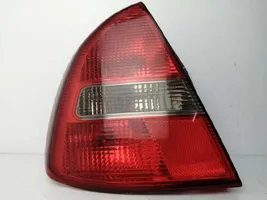 Mitsubishi Carisma Luci posteriori 151085