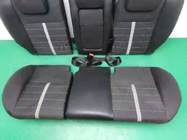 Ford Kuga II Second row seats 