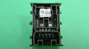 Subaru XV Interrupteur commade lève-vitre 83071FL210