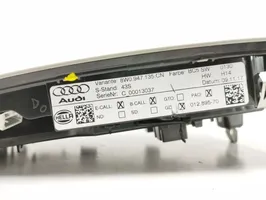 Audi A4 S4 B9 Rivestimento della console di illuminazione installata sul rivestimento del tetto 8W0947135CN