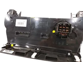 Hyundai Tucson TL Climate control unit 97250D7000TRY