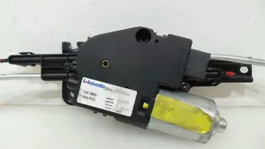 Ford Focus Aizmugurējā pārsega slēdzenes motorīts 1441485