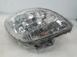 Renault Kangoo III Lampa przednia 8200236591