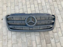 Mercedes-Benz Sprinter W907 W910 Grotelės viršutinės A9108852600