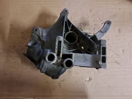 Audi A4 S4 B5 8D Support de générateur / alternateur 028903143AF