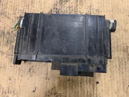 Nissan Navara D40 Módulo de fusible 7154722330