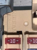 Nissan Note (E11) Skrzynka bezpieczników / Komplet PA66PPE