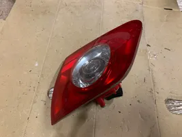 Volkswagen PASSAT B6 Lampy tylnej klapy bagażnika 3C994509408S