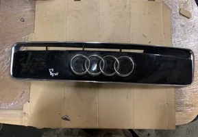 Audi A2 Front bumper upper radiator grill 8Z0853321