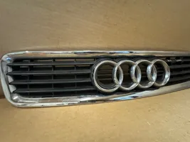 Audi A3 S3 8P Grille calandre supérieure de pare-chocs avant AD07010