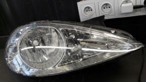 Mercedes-Benz A W169 Lampa przednia 0301197202