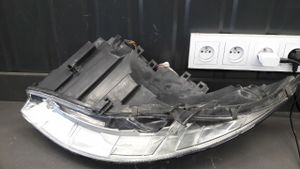 Mercedes-Benz A W169 Lampa przednia 0301197202