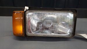 Volkswagen Jetta I Headlight/headlamp 302122932