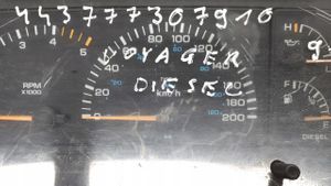 Chrysler Voyager Tachimetro (quadro strumenti) 4437782