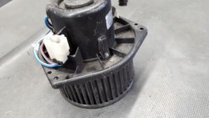 Nissan Serena Pečiuko ventiliatorius/ putikas 0130111154