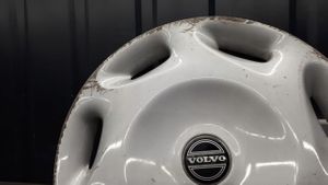 Volvo 440 R14 wheel hub/cap/trim 472165