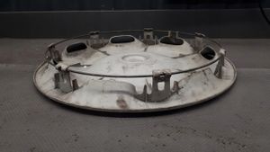 Volvo 440 R14 wheel hub/cap/trim 472165