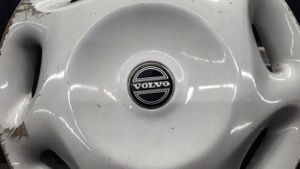 Volvo 440 R14 wheel hub/cap/trim 472165