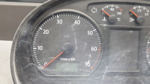 Volkswagen Cross Polo Speedometer (instrument cluster) 6Q0920804