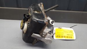 Audi A5 8T 8F Główny cylinder hamulca 8k0011367