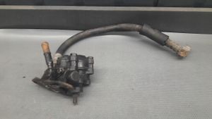 Nissan Bluebird Pompe de direction assistée 4911005E00