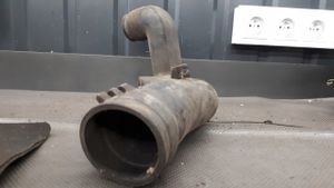 Volkswagen Golf III Tube d'admission de tuyau de refroidisseur intermédiaire 1H0129627S