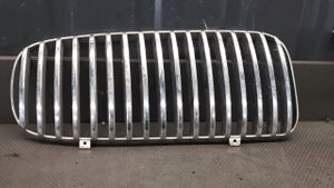 Jaguar XJ X308 Maskownica / Grill / Atrapa górna chłodnicy 