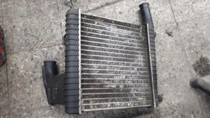 Volvo 440 Chłodnica powietrza doładowującego / Intercooler 257980