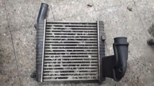 Volvo 440 Chłodnica powietrza doładowującego / Intercooler 257980