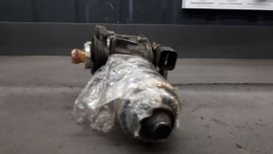 Hyundai Scoupe Wiper motor 9810023011